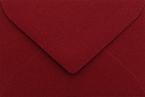 25 Briefumschläge B6 DIN (12,5 x 17,6 cm) Bordeaux (Weinrot), Verschluss-Technik: Freuchtklebend mit Dreieck Lasche Grammatur: 120 g/m²