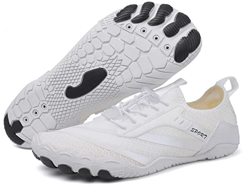 AONETIGER Zapatos de Agua Hombre Mujer Barefoot Zapatillas de Deportes Acuaticos Transpirable Ligeras Secado Rápido Descalzos Trail Calzado para Fitness Playa Vela Snorkel(S Blanco,38EU)