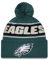 New Era Philadelphia Eagles NFL 2024 Sideline Sport Knit Grün Bommelmütze - One-Size