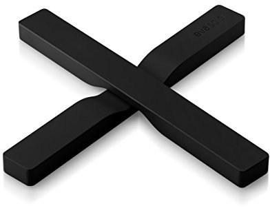 EVA SOLO | 2 magnetische Untersetzer | Silikonbeschichtetes Nylon mit integrierten Magneten | Spülmaschinenfest | Entweder quer platziert oder in Zwei Teile geteilt | Dänisches Design | Schwarz