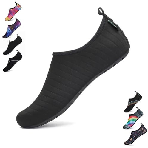 SAGUARO Chaussures Aquatiques Chaussons de d'eau Plongée Chaussettes Aqua pour Piscine et Plage Sports Nautiques Natation Surf Voile Mer Rivière pour Homme Femme (Noir,42/43 EU)