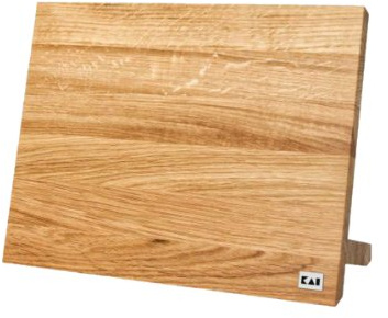 KAI blocco portacoltelli magnetico da appoggio in rovere - Legno premium - Spazio per 6-8 coltelli - Dimensioni 34 x 14 x 26,5 cm - Supporto magnetico per coltelli