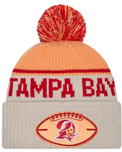 New Era Tampa Bay Buccaneers NFL 2024 Sideline Historic Sport Knit Beige Gelb Bommelmütze - One-Size