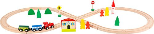 small foot 10503 Holzeisenbahn mit klassischen Schienen inkl. Lok Waggons, sowie Bahnhof, Zwei Verkehrsschilder und Stadteinrichtung für Kinder ab 3 Jahren