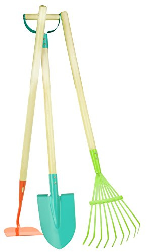 Vilac Grande Set di Attrezzi da Giardino per Bambini, Set da 3 Pezzi, comprensivo di Zappa, rastrello e Vanga, dai 3 Anni in su