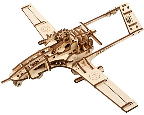 UGEARS Kampfdrohne Bayraktar TB2 Modellbausatz - Holzbausatz Flugzeug Drohne 3D Puzzle mit Ruders, Querruder, Überwachungskamera und lösbarem Flugkörper - DIY 3D Holzpuzzle Erwachsene und Kinder
