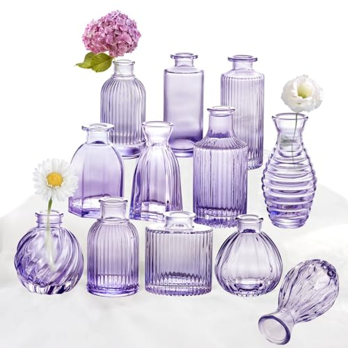 Set med 12 glasvaser, små lila glasvaser för blommor, moderna ribbade färgade knoppvaser för dekoration, bröllopsblomvaser i bulk, vintageinredning, bröllopsdusch, mittstycken och heminredning för