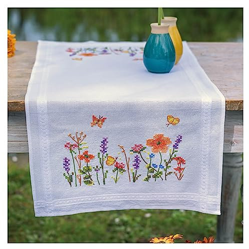 Vervaco Stickpackung Kreuzstich Set Vorgedruckt Tischläufer Lavendel und Feldblumen Stickdecken Vorgezeichnet DIY Basteln Kreativ Stickläufer zum Selbersticken 40 x 100 cm Stickset
