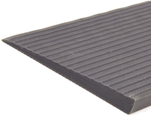 MOBILEX Vollgummirampe ohne Klebstoff 2 x 15 x 90 cm, Schwarz, TPE, Türschwellenrampe, Rampe