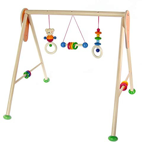 Hess Holzspielzeug 13371 - Spielgerät aus Holz, Serie Bär Henry, für Babys, handgefertigter Spielbogen mit farbenfrohen Figuren und Rasseln, ca. 62 x 57 x 55 cm