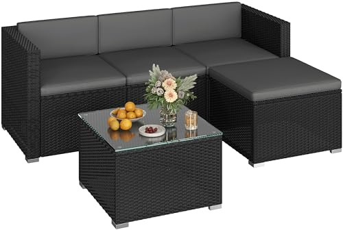 Yaheetech Set Mobili da Giardino 5 Pezzi in Rattan PE, 2 Divani Angolari, Divano Poggiapiedi con Cuscini e Tavolo Laterale per Patio Balcone e Terrazza Nero/Grigio
