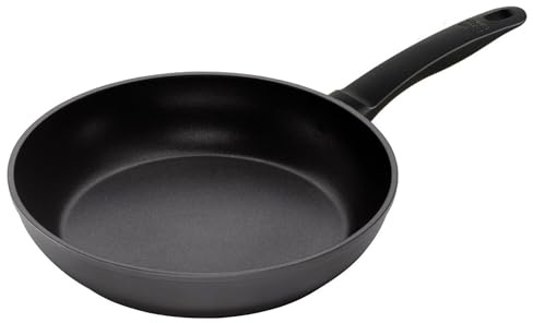 Kuhn Rikon Frying Pan 22cm, Forged Aluminium PFOA-Free Non-Stick Frying Pan | 3-Layer Titanium Hardened Coating, Stay-Cool Handle, Oven Safe, Suitable For All Hobs, Dishwasher Safe - Easy Induction