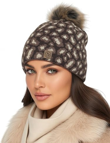 Baesics Bonnet tricoté motif léopard marron avec pompon pour homme et femme - Bonnet d'hiver chaud unisexe avec doublure en polaire et pompon en fourrure synthétique - Taille unique - Style bonnet