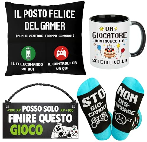 MerriBox Regali per Gamer: Uomini, Ragazzi, Adolescenti – Accessori e decorazioni per stanza di gioco, con calze da gioco divertenti, copri cuscino, tazza per gamer, insegna da appendere alla porta