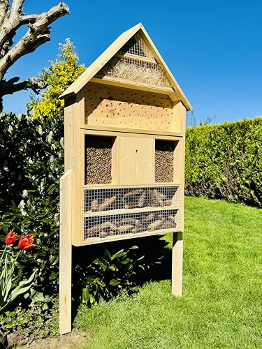 DARLUX Garten Holz Insektenhotel XXL Wildbienen-Nisthilfe aus Holz mit Standfuß 110 x 79 x 16 cm (HxBxT) Insektenhaus Natur I Bienenhotel I Insektenhaus I Wetterfest I 6 Etagen