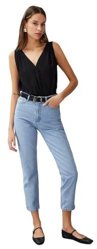 Trendyol Women's Basic Normal Waist Mom Jeans, Blue, 38