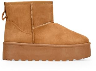 BOSANOVA Botines Estilo australianos confeccionados con caña Media de 12 cm, Detalle de Logo, Forro de Pelo y Suela de Plataforma de 4.5 cm. Sin Cierre. Calzado para Mujer Cuero 37