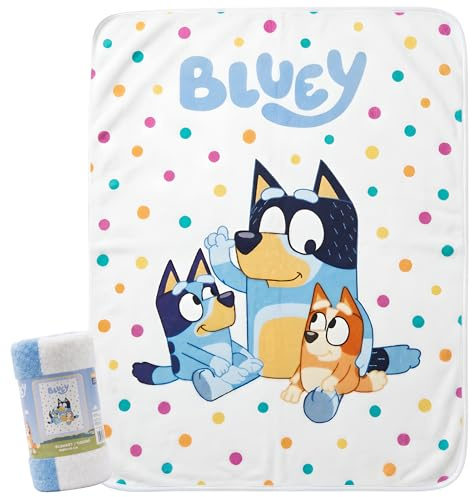BrandMac Bluey Manta Polar Microflannel 100x150 cm | Manta Suave y Esponjosa 100% Poliéster | Manta Infantil Ligera y Cálida para Dormitorio, Sofá y Siestas | Producto Oficial Bluey