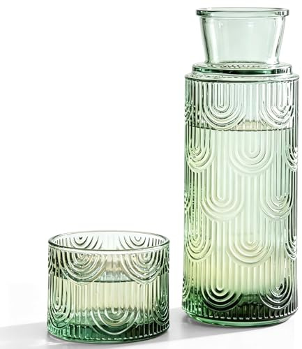 Kompakt 2-i-1-design, sängbord vattenkaraff med glas 630 ml, vattenkaraff med lock skyddar tillförlitligt drycker från damm och föroreningar. Grön
