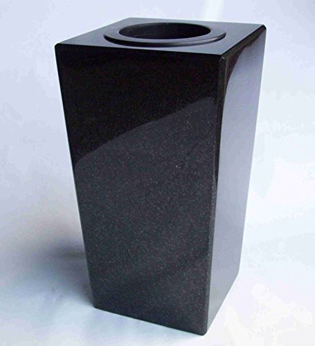 designgrab Karree Vase funéraire design en granit suédois noir