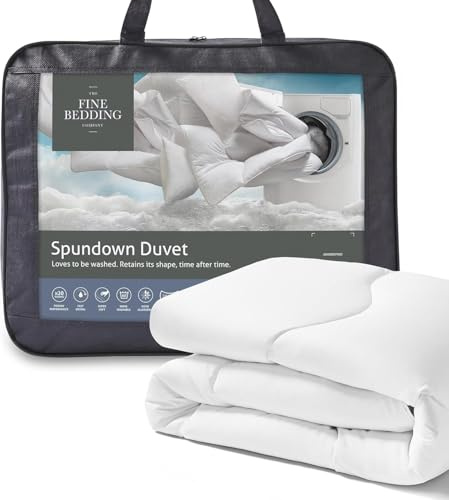 The Fine Bedding Company Spundown 9 + 4.5 Tog Super King Size Duvet – Four Seasons Duvet with Recycled Eco Smartfil®, Hypoallergenic and Washable, Hotel Quality Quilt – Super King Bed Size