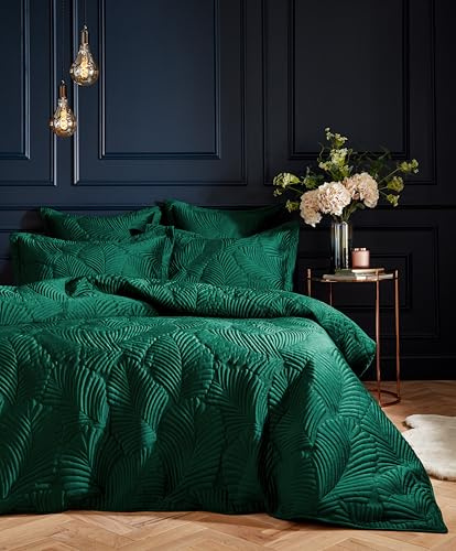 Paoletti Palmeria Quilted Duvet Cover Set – Luxe Embroidered Velvet Bedding (Emerald – Super King)