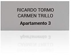 Placa de Buzón de plástico para Exterior Color Plateado y Grabado Negro. Cinta autoadhesiva ultrarresistente. Grosor 1,5mm y tamaño máximo 100x40mm.