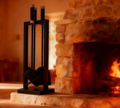 Kingson Ensemble de 3 ustensiles de cheminée avec support, pelle, brosse et tisonnier – Revêtement en poudre noire avec poignées en acier et acier inoxydable – 59,5 cm