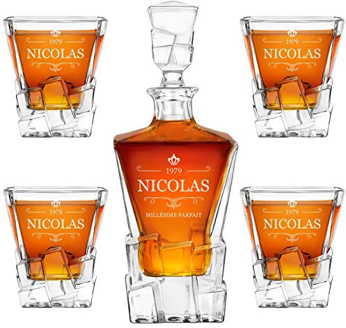 Maverton Carafe et 4/6 verres gravés - Ensemble personnalisé Cadeau Anniversaire Homme - Set élégant pour lui Carafe whisky 950ml au design unique - Verre a whisky - Cadeau Homme connaisseur -Couronne