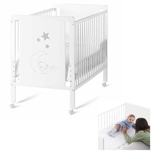 Cuna de Bebé Indi Estilo Nórdico Infantil 120x60 cm, Blanca y de Madera de Haya, con 5 Alturas de Somier y 4 Ruedas con Freno CoolDreams