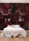 Komar Vlies Fototapete BOTANIQUE AUBERGINE | Tapete, Rosen, Romantik, Barock, Jugendstil, Schlafzimmer, Wohnzimmer, Büro, Flur | Größe 350 x 280 cm (Breite x Höhe) | HX7-046