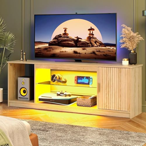 Bestier Mueble de TV para TV de 65 Pulgadas,Centro de Entretenimiento LED Gaming con Soporte Acanalado Brillante para PS5,Xbox y Consola con Estantes de Vidrio Ajustables,Roble Natural