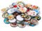 DXRPO 130 Stück Muggelsteine Bunte Steine, 12mm Glassteine Bunt mit 140 Blatt Selbstklebendes Klebeband, Muggelsteine Bunt Flatback, Glassteine Deko für DIY(Schale)