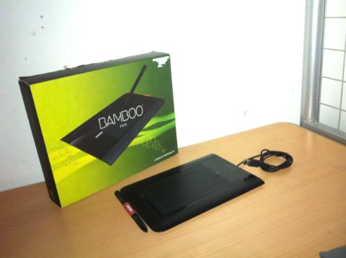 Wacom Bamboo Touch, UK 125 x 85mm USB Tableta digitalizadora - Tableta gráfica (UK, Alámbrico, 125 x 85 mm, USB, 1,6 cm, 1,5 m, Intel, PowerPC)