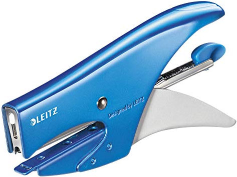 Leitz 55312036 Heftzange (Inkl. 1000 P2 Heftklammern Nr. 10) metallic blau