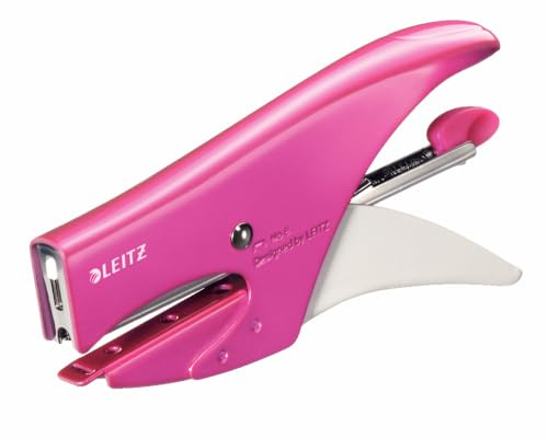Leitz WOW, Cucitrice a pinza capacità fino a 15 fogli, Cucitrice in metallo ergonomica, Caricamento posteriore, Compatibile con punti P1 n.8, Fucsia metallizzato, 55472023
