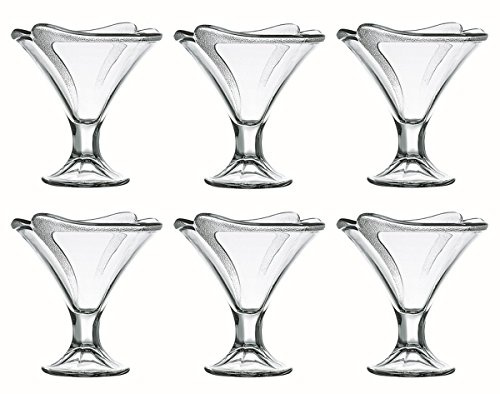 Uppsättning av glasglas till foten