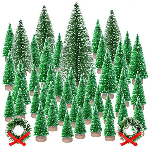 KUUQA 46Pcs Mini Weihnachtsdorf Bäume Flasche Pinsel Bäume Sisal Schnee bewaldeten Bäume mit Weihnachtskränzen für Weihnachten Hausdekorationen, Diorama Modelle