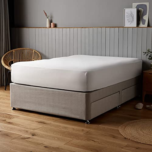 Silentnight Supersoft Natural Fitted Sheet - Cosy & Comfortable Delicate Touch - Luxurious Easy Care Microfibre with Elasticated Corners - Stylish & Modern Mattress Fitted Sheet, King Bed, White