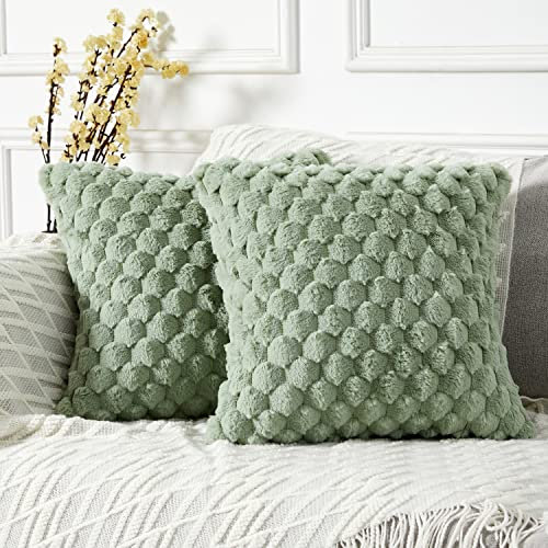 Yaertun 2er Set superweiche Plüsch Kissenbezüge Kunstpelz Kissenhüllen Dekorative Sofakissen Dekokissen Weicher Zierkissenbezug für Sofa Couch Bett Wohnzimmer 40 x 40 cm Salbei Grün