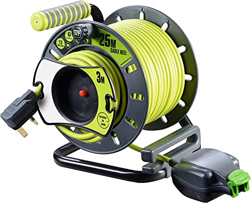 Masterplug OATRU3013FL3IP IP65 Rated Reverse Reel with Pull Out Socket Yellow