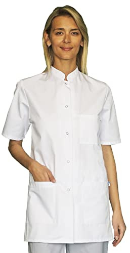 Tunique Blanche médicale Femme Encolure Officier Manches Courtes + 3 Poches Blouse médicale avec Fermeture 5 Boutons Pressions (as4, Alpha, s, Regular, Regular, S)