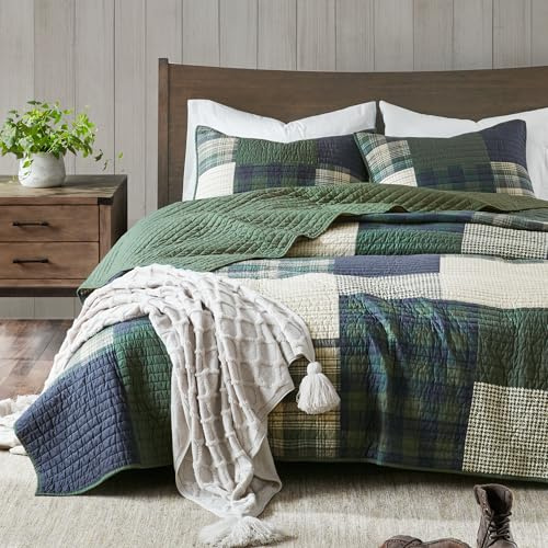 Woolrich Quilt Set Patchwork Channel Quilting, Cottege Coverlet for Twin Size Bed All Seasons, Lightweight Prewashed Cotton Coverlet Bedspread, Shams, Mill Creek, Oversized Twin/Twin XL Green 2 Piece