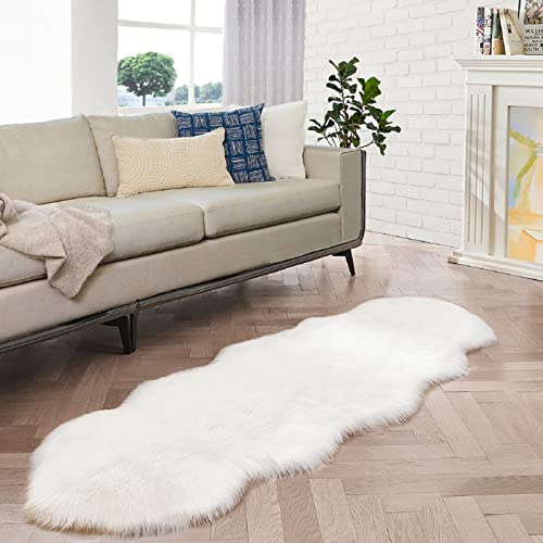 ORINOVA Alfombra de piel de oveja sintética blanca para sala de estar, dormitorio, esponjosa, lavable, alfombra de área peluda de 2 x 6 pulgadas, decoración de habitación de adolescentes