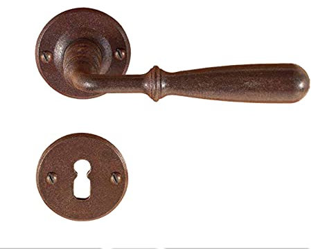 Maniglia in ferro per porta 8 mm, con rosetta e bocchetta foro normale FM031.N.R Finitura Ruggine