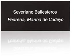 Placa de Buzón de plástico para exterior color Negro y grabado Blanco. Cinta autoadhesiva ultrarresistente. Grosor 1,5mm y tamaño máximo 100x40mm.