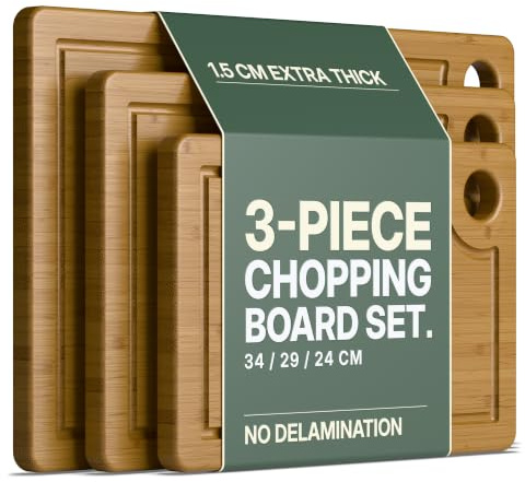 LARHN Solid Vertical-Grain Carbonised 3-Piece Chopping Board Set, Pre-Oiled | Cutting Board Sizes: 34x22/29x19/24x16cm, Carbonised Bamboo, Juice Groove, Plastic-Free, for Meat, Veg, Bread, Cheese