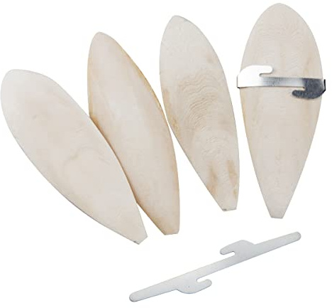 4 PCS Cuttlefish Bone(12-13cm), Birds Parrots Chewing Toys with 2 Pcs Metal Holder Natural Cuttlefish Bone Bird Pet Molar Toy for Parrots Cage Birds Reptiles Tortoises Snails