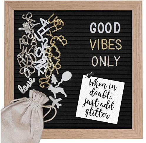 Gadgy Retro Filz Letter Board - Buchstabentafel mit 610 weißen Buchstaben & Beutel, Letterboard zum Stecken für Deko, Hochzeit, Büro & Zuhause - 25x25 cm