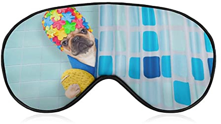 Chien bouledogue français dans une baignoire masque de sommeil derrière le rideau de douche avec les yeux bandés pour dormir couvre-masque élastique occultant pour les yeux pour une nuit complète de